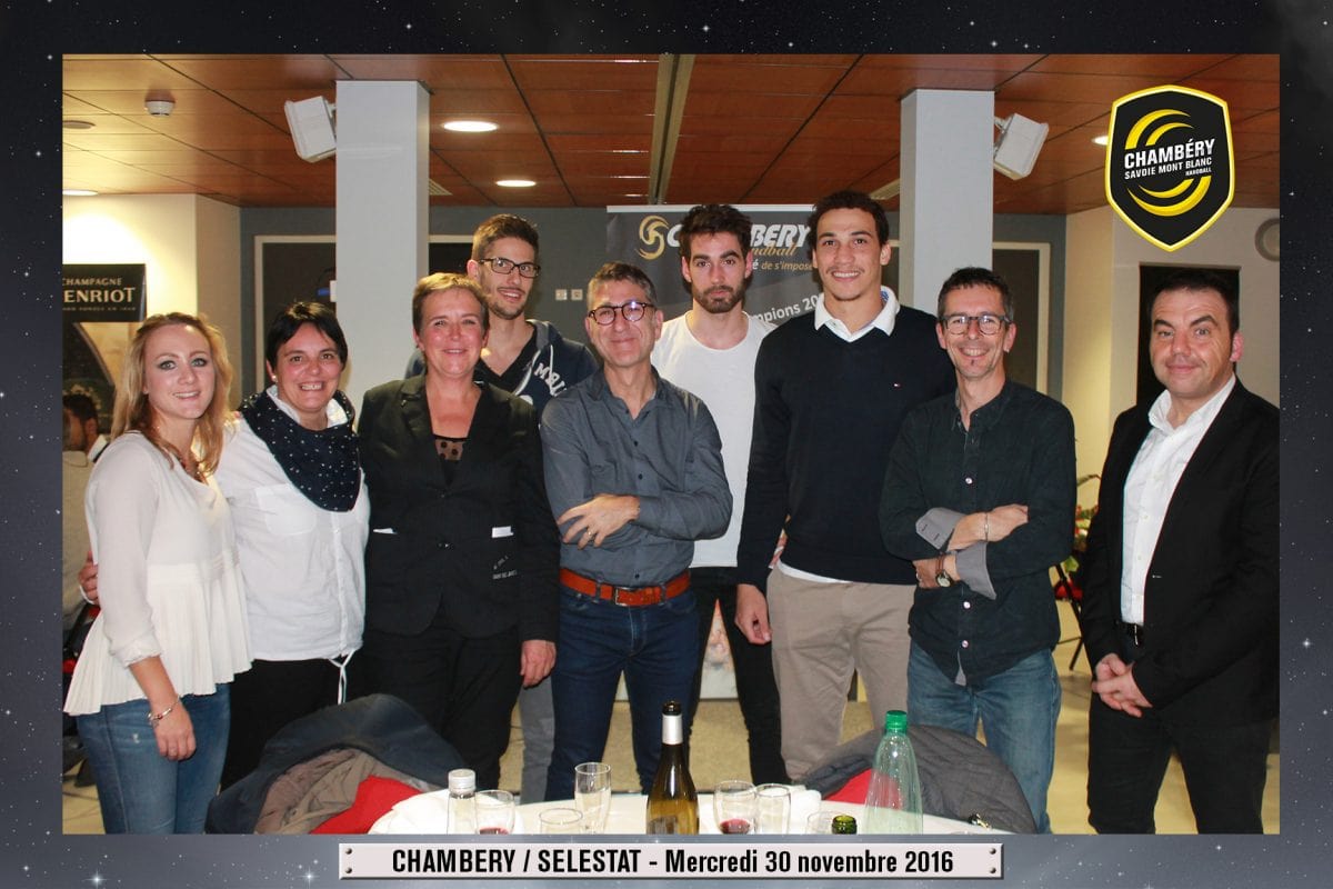 Remise de jouets pour les enfants du CEM