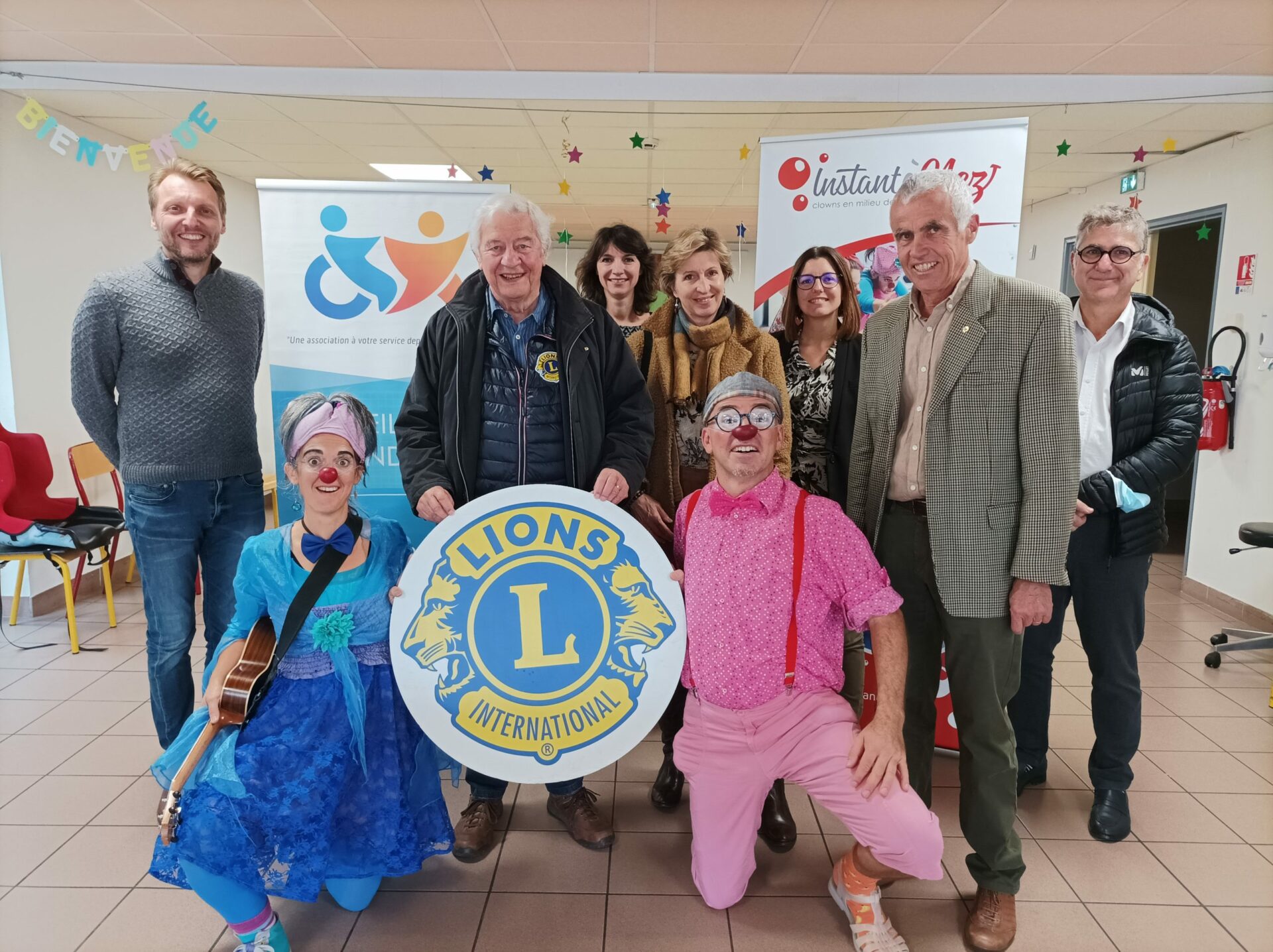 DON DU LIONS CLUB AU PROFIT DES CLOWNS POUR LES ALIZES