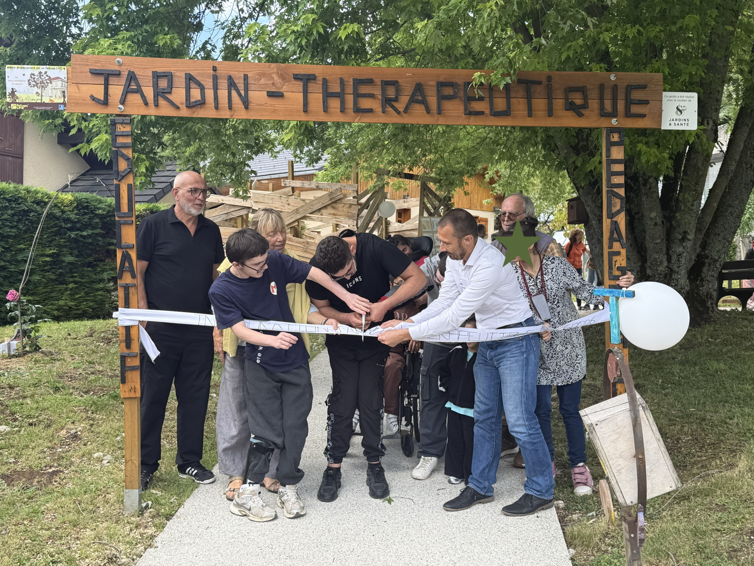 Le CEM inaugure son Jardin Thérapeutique, Éducatif et Pédagogique